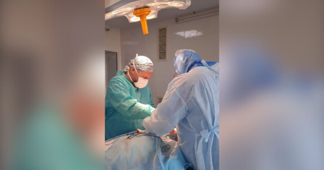 У лікарні імені Пирогова провели унікальну для Вінниччини органозберігаючу операцію в ділянці обличчя