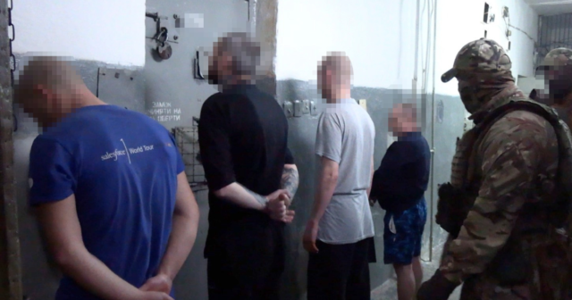 На Вінниччині поліцейські викрили групу ув’язнених, які продавали неіснуючі дрова по всій Україні