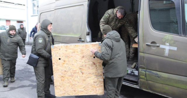 З Вінниці на Донецький напрямок відправили ще одну машину з допомогою