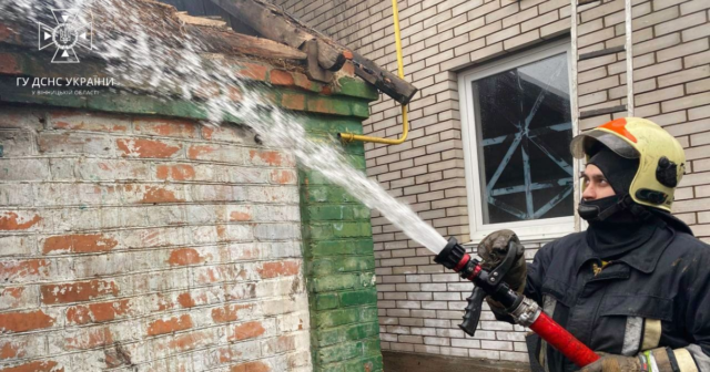 На Вінниччині рятувальники ліквідували пожежу в житловому будинку