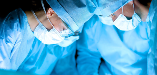 У вінницькій лікарні ім. М.І.Пирогова вперше здійснили одну з найскладніших кардіохірургічних операцій у світі