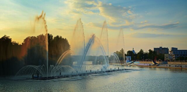 У Вінниці відновив роботу світломузичний фонтан «Рошен»