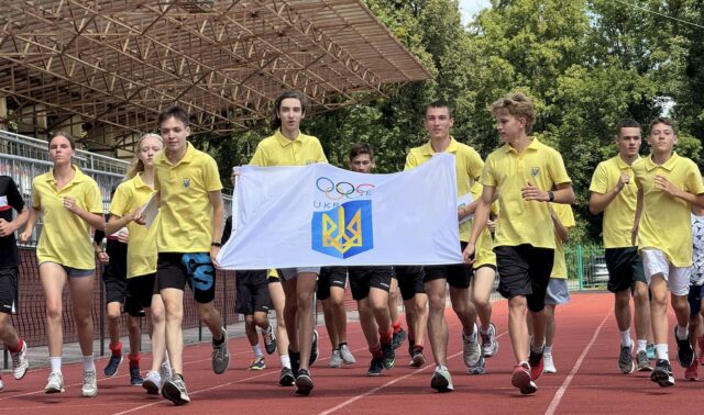 У Вінниці відбулося підняття Олімпійського Прапора