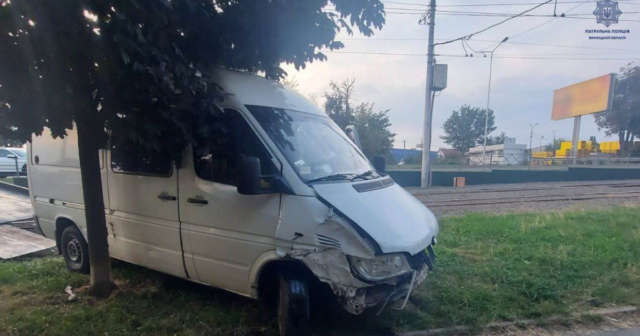 У Вінниці водій з ознаками спʼяніння за день вчинив дві автопригоди