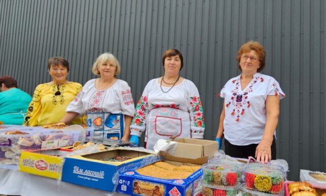 На Вінниччині на благодійному ярмарку зібрали 100 тисяч гривень для ЗСУ