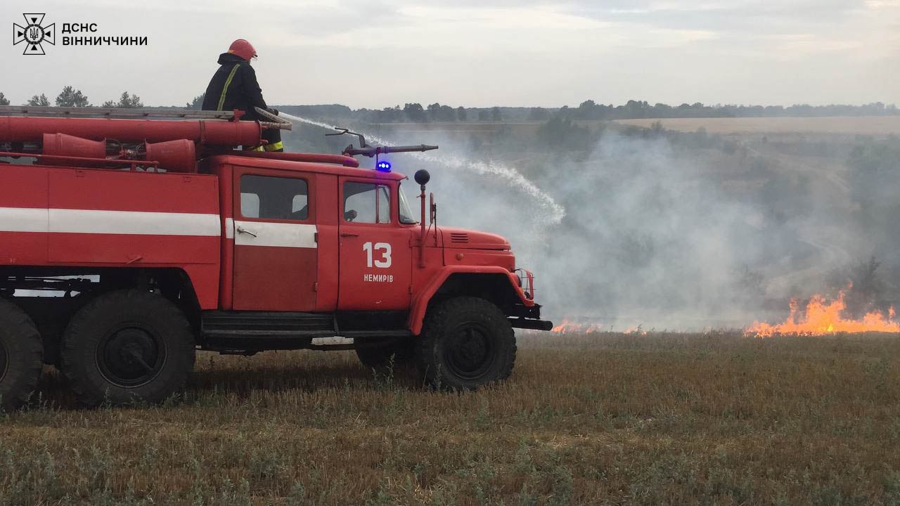 На Вінниччині минулої доби рятувальники 39 разів виїжджали на ліквідацію пожеж