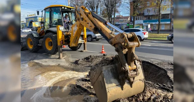 Без води кілька вулиць: “Вінницяоблводоканал” повідомив про порив на водогоні