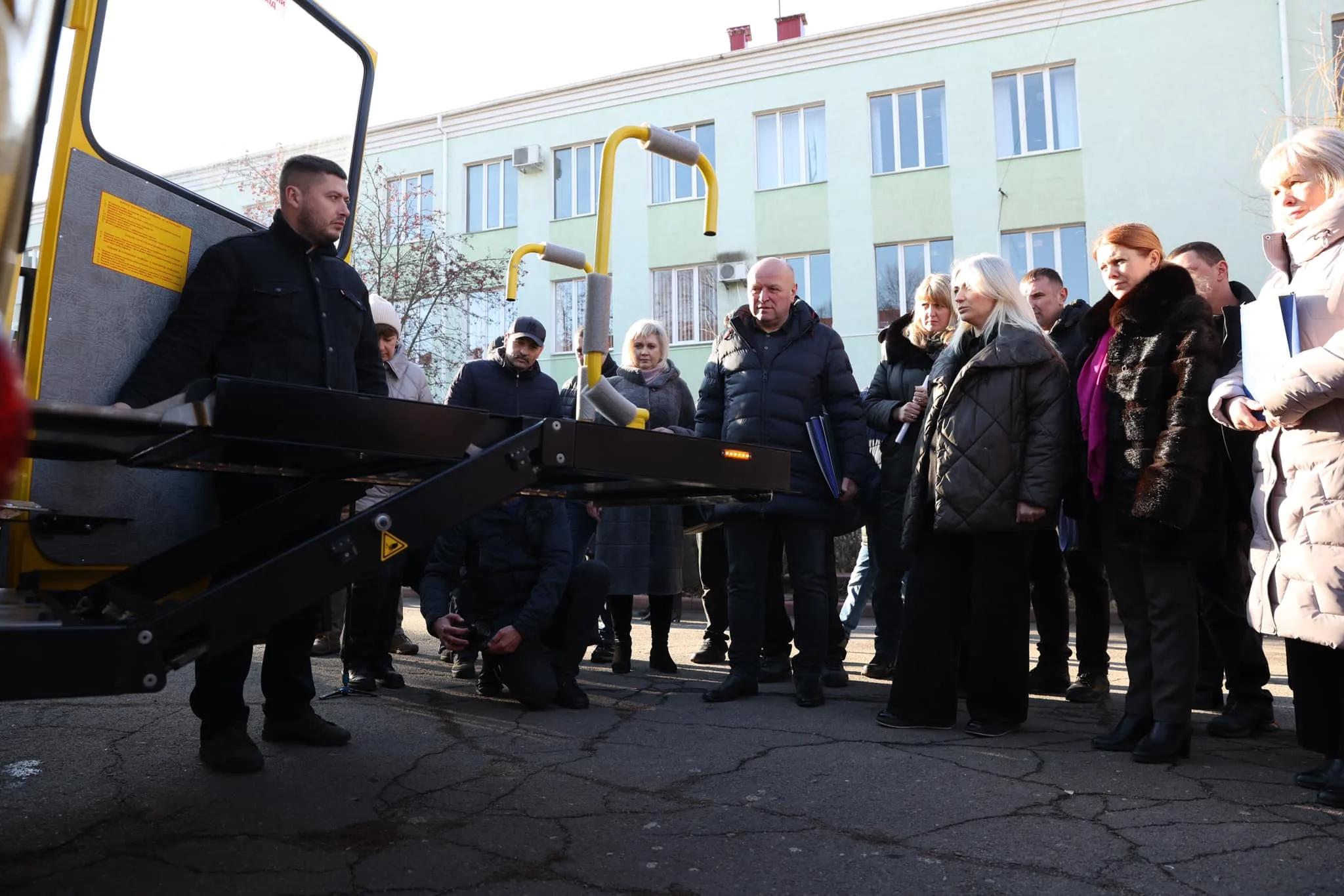 На Вінниччині громадам області передали ще 12 нових автобусів