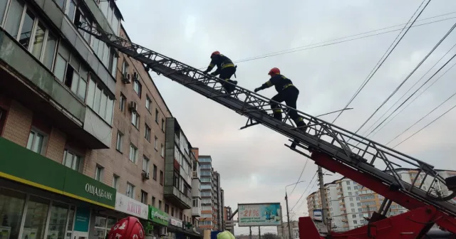 У Вінниці рятувальники допомогли 74-річному пенсіонеру, який три дні не виходив на зв’язок