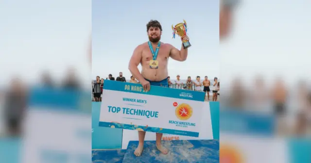 опис test-image