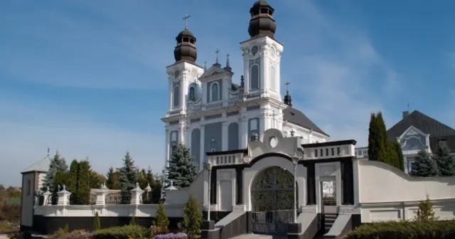 опис test-image