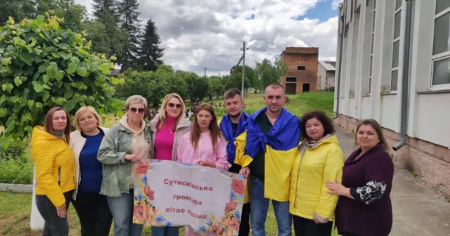 опис test-image
