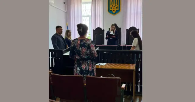 опис test-image