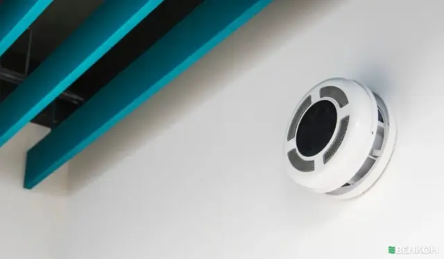 опис test-image
