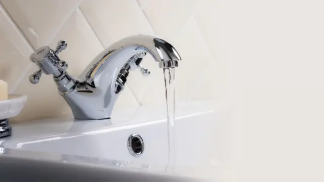 опис test-image