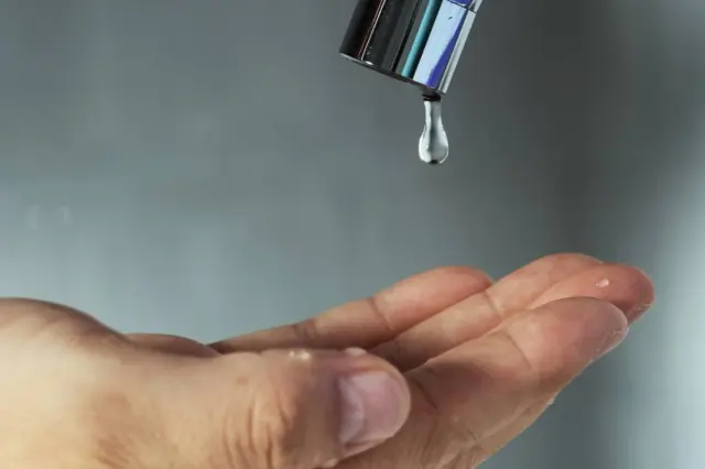 опис test-image