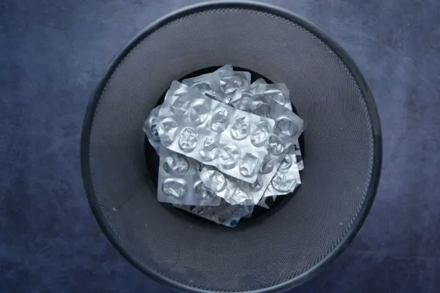 опис test-image