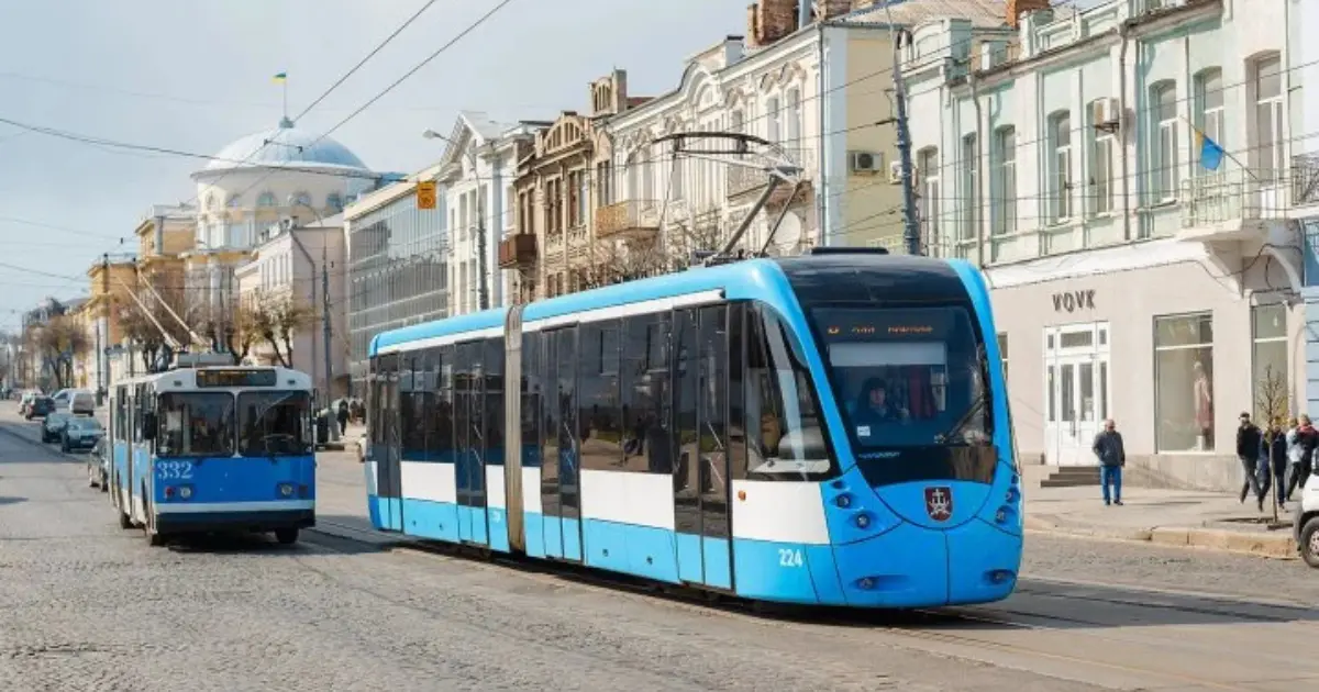 У Вінниці громадський транспорт працює за графіком вихідного дня